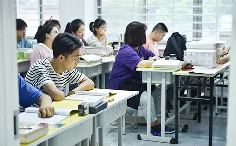 武汉尖锋教育在武汉有多年的发展历史，实力值得信赖